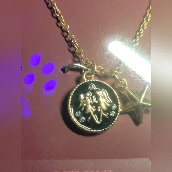 Steve Madden Gemini Gold tone Zodiac Necklace Set - Picture 2 of 7